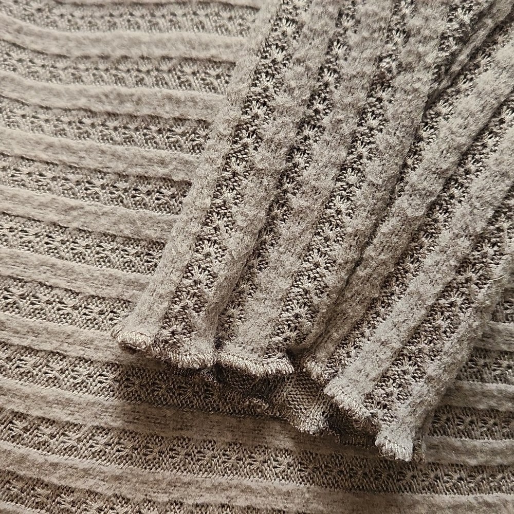 Out From Under Grey Cropped Button Cardigan - Picture 4 of 5